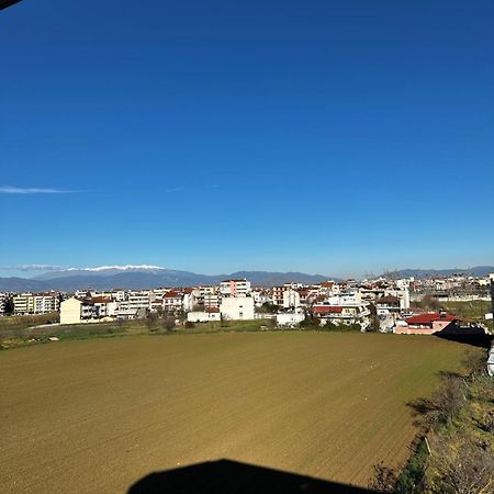 Νεάπολη Apartman Lárisza Kültér fotó